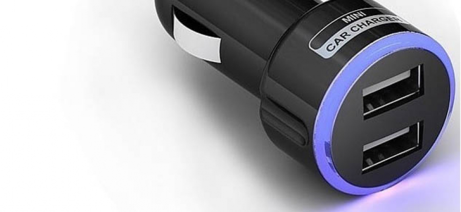Адаптер Зарядка USB для мобильных телефонов в штатное место автомобильного прикуривателя